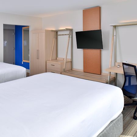 Holiday Inn Express & Suites - Brighton South - Us 23 By Ihg Buitenkant foto