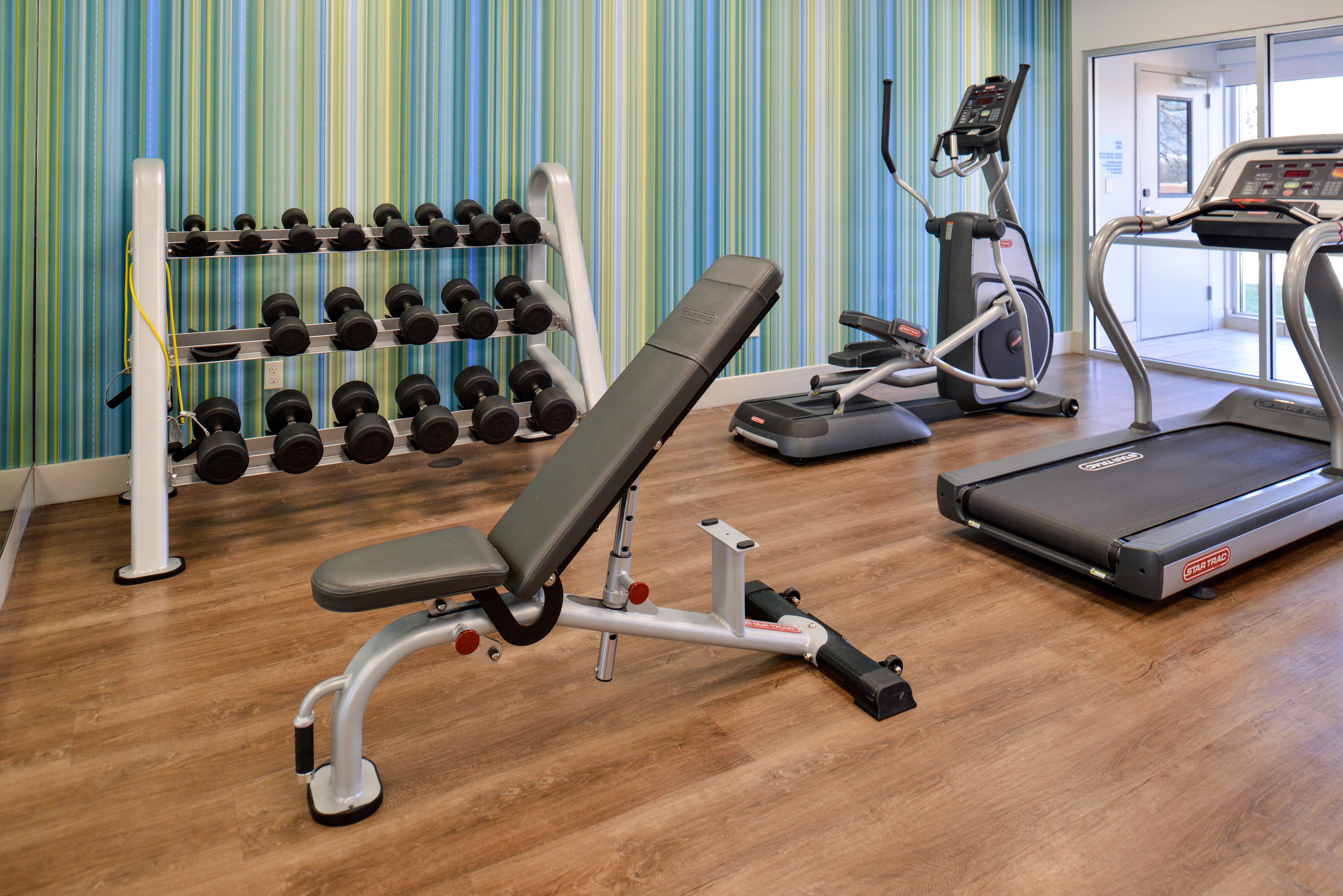 Holiday Inn Express & Suites - Brighton South - Us 23 By Ihg Buitenkant foto