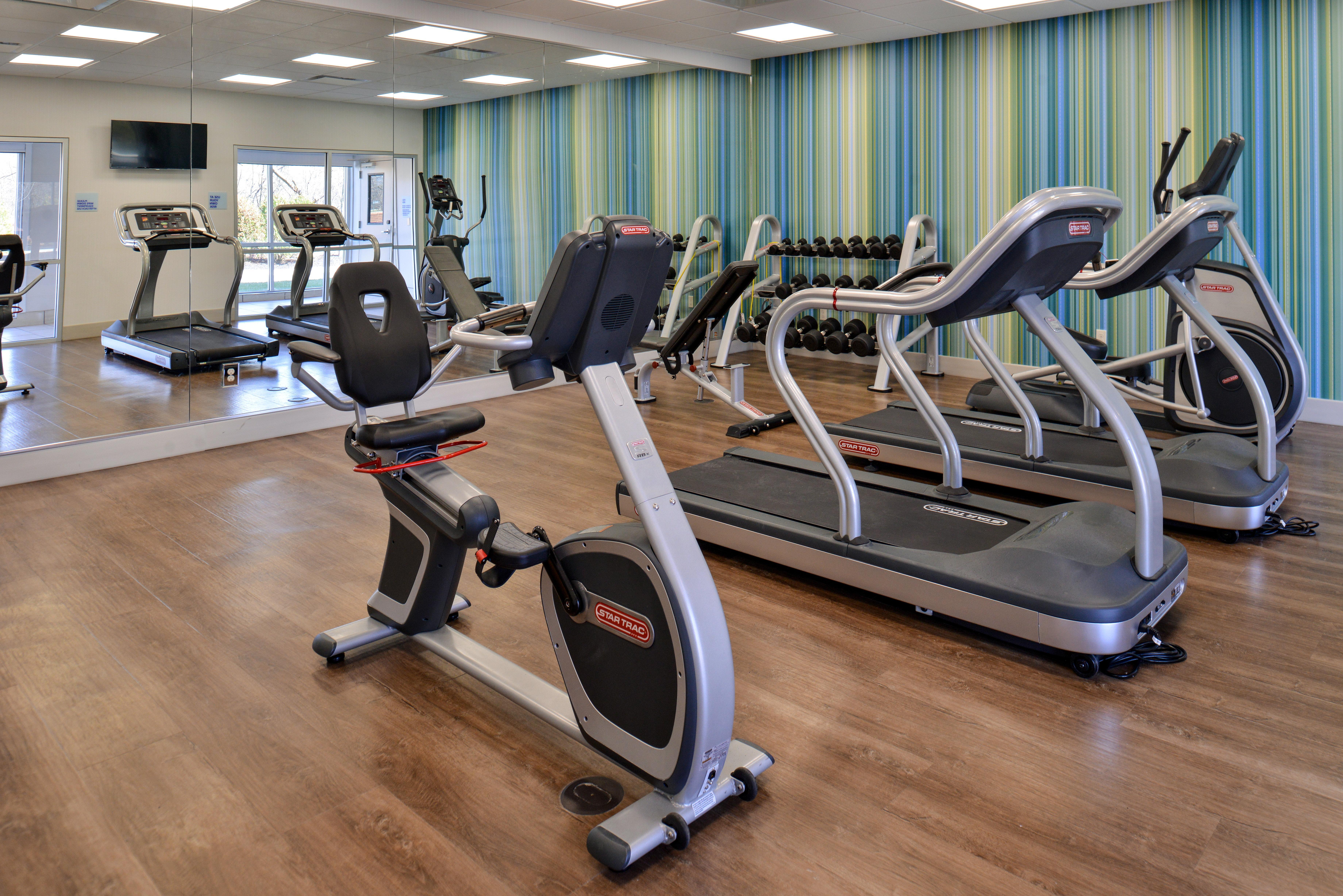 Holiday Inn Express & Suites - Brighton South - Us 23 By Ihg Buitenkant foto