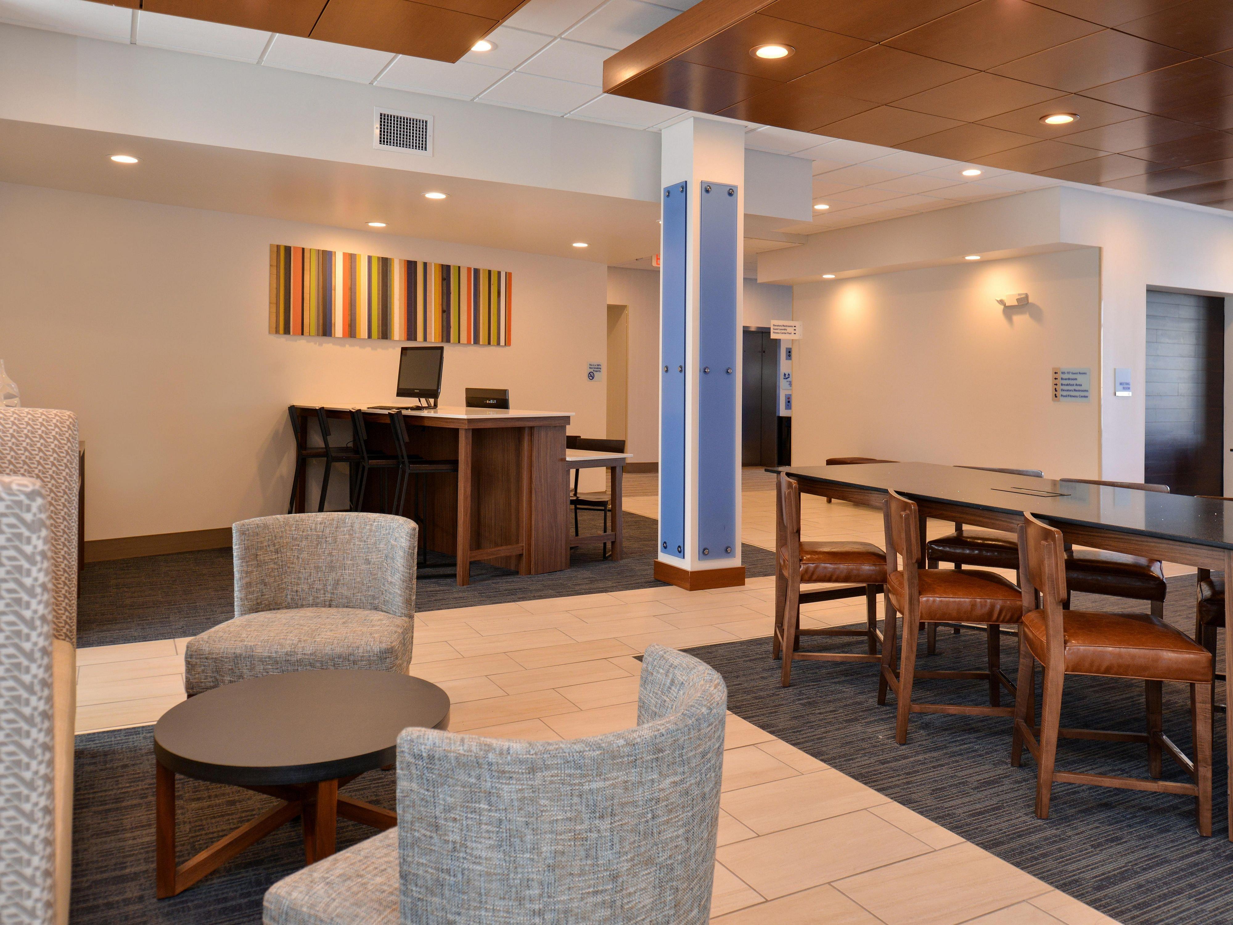 Holiday Inn Express & Suites - Brighton South - Us 23 By Ihg Buitenkant foto